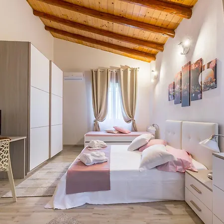 Giummarito Bed & Breakfast 4*